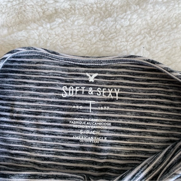 American Eagle size small soft and sexy grey longsleeve top - Picture 3 of 3